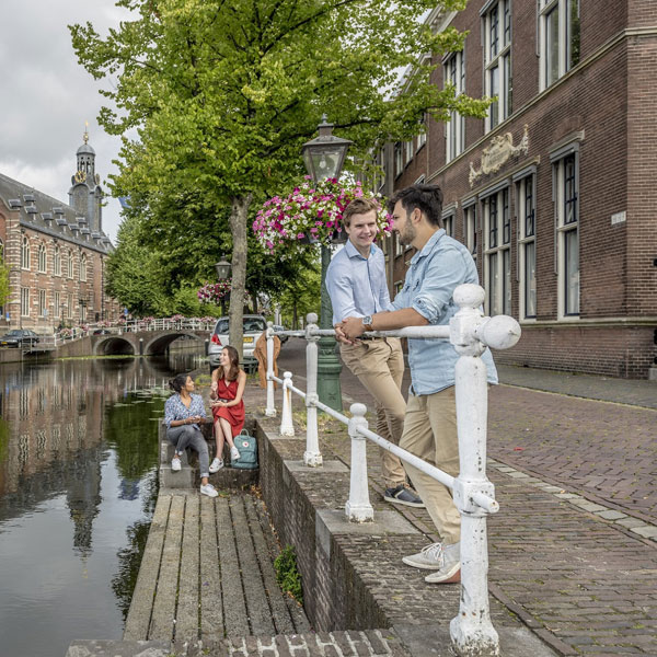 Leiden Üniversitesi