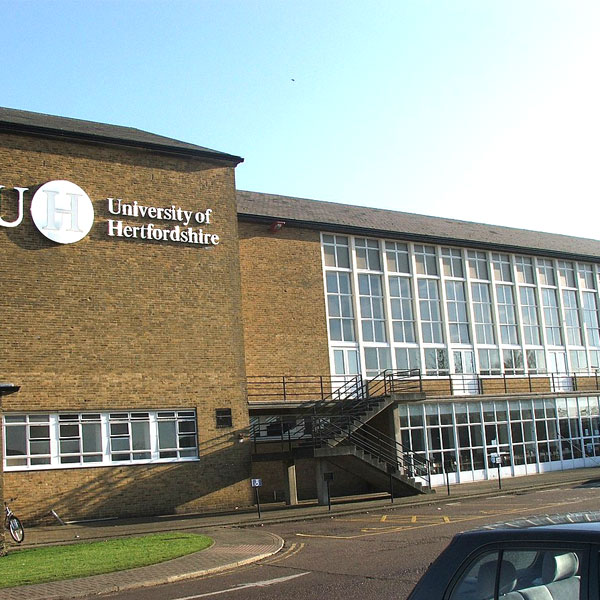 Hertfordshire Üniversitesi